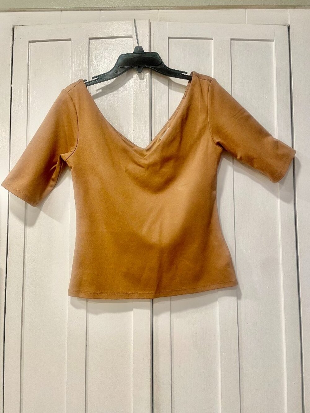 H&M Light 3/4 Sleeves Light Tan Stretchy Top Size Medium